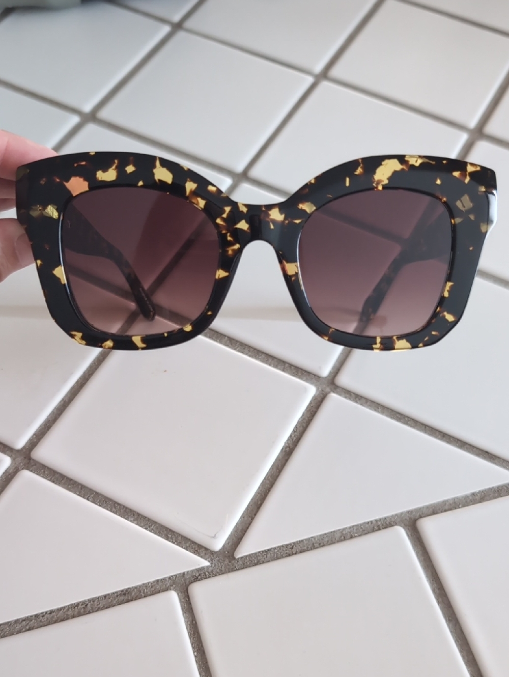 KREWE du optic Dauphine Flat Lens in Zulu Tortoise - Picture 15 of 16